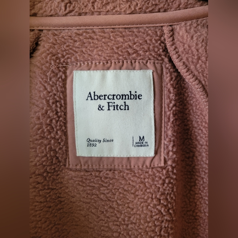 Abercrombie & Fitch Quilted Yoke Sherpa Fleece Snap Up Jacket Size Medium - Picture 3 of 14